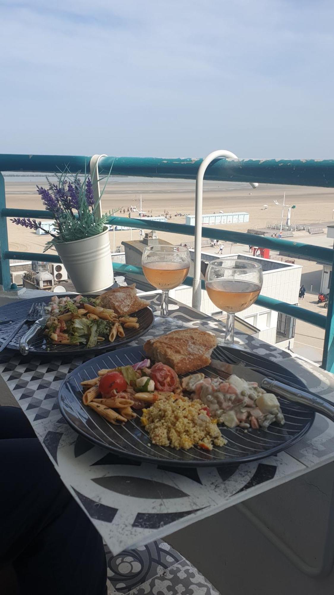 Studio Vue Mer Au Coeur De Malo Les Bains Pieds Dans L Eau Dunkirk المظهر الخارجي الصورة